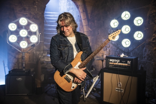 Patrice Vigier during the filming of the clip Little By Little